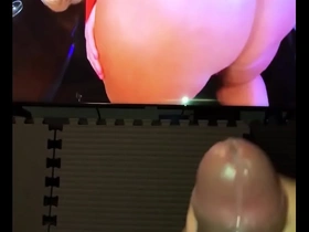 Cuming for mellanie monroe